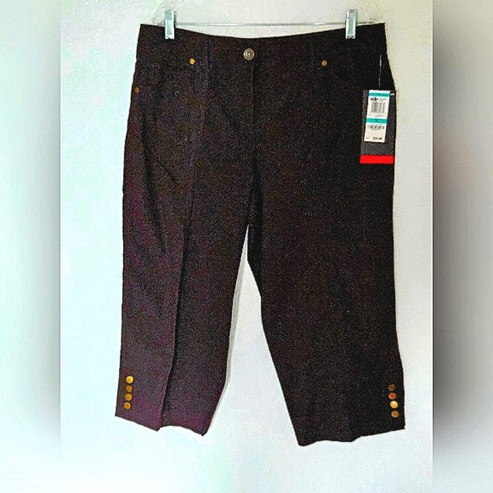 "STYLE & CO." Brand New Brown Capri Pants